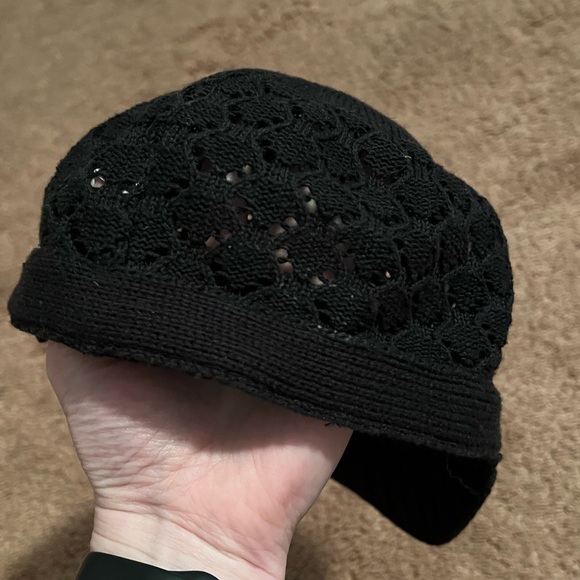 Xhilaration Womens Conductor Newsboy Hat Cap Beige Knit Black One Size - Picture 3 of 5